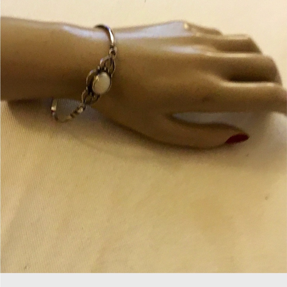Sterling and opal cuff bracelet - Picture 4 of 5